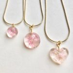 Sakura color real flower crystal necklace