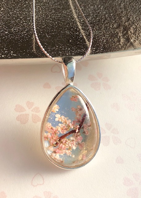 Japanese style crystal glass teardrop 3D Sakura necklace